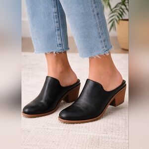 Sofft Black Leather Slip-On Mule Heels with Brown Stacked Heel
